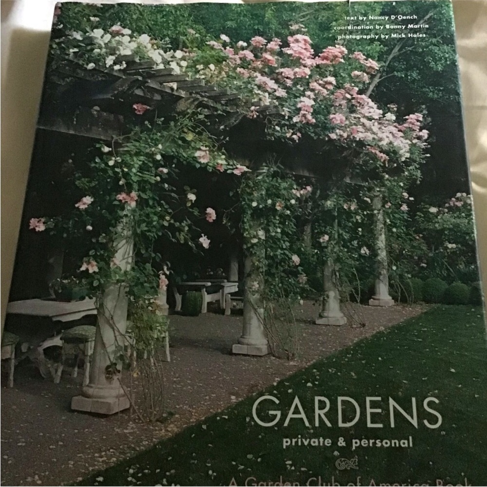 NWOT Amazing Coffee Table Book”Gardens Private & Personal”